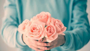 صور القلوب، وصور الورود، هما أكثر ما عبر به عن الحب، والسعادة، وعندما يجتمعان معا، في صورة. Ø¨Ø§Ù„ØµÙˆØ± Ù„ØºØ© Ø§Ù„ÙˆØ±ÙˆØ¯ ÙˆØ£Ù„ÙˆØ§Ù†Ù‡Ø§ ØµÙˆØª Ø§Ù„Ù‚Ù„ÙˆØ¨ ÙˆØ§Ù„Ù…Ø´Ø§Ø¹Ø±
