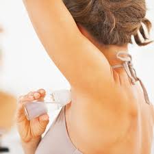 Enlever Tache De Deodorant Sur Un Vetement La Belle Adresse