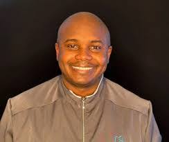 Eric Veenstra's Instagram, Twitter & Facebook