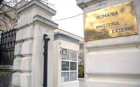Ministerul afacerilor externe reiterează că în urma clarificării unor elemente privind natura incidentului, pe baza informaţiilor puse la dispoziţie de partenerii româniei, ministerul afacerilor externe a condamnat ferm, marţi dimineaţa, incidentul, calificat ca atac cu dronă deliberat, coordonat de iran. AnunÈul Mae De SambÄtÄ 77 De CetÄÅ£eni Romani AflaÅ£i In Regatul Å£Ärilor De Jos Au Revenit In Å£arÄ Capital