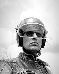 𝕯𝖆𝖒𝖎𝖊𝖓 𝕽𝖎𝖈𝖍𝖆𝖗𝖉 🏴‍☠️ (@damien_zurich) · Instagram photos and  Reels