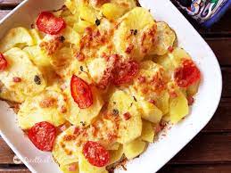 Le proposte più originali da consultare e preparare per cena. Patate Pasticciate Al Forno Idea Salva Cena Ricette Al Volo