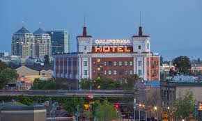 historic california hotel provides