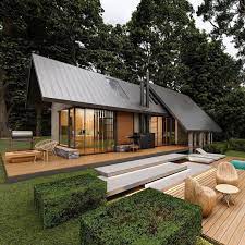 𝐕𝐎𝐆𝐔𝐄 𝐀𝐑𝐂𝐇𝐈𝐓𝐄𝐂𝐓 on instagram luxury villa design by visualization by mostafa hajizade located modern villa design villa design forest house