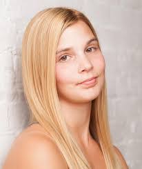 Gina Marsh's Instagram, Twitter & Facebook