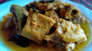 Masak lemak nenas bersama ikan masin cara dapur kakcik nenas 1 biji, ikan masin kurau 250g, santan 300ml Gulai Lemak Ikan Masin Chef Home
