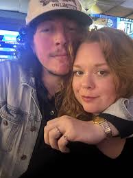 What are some local moving companies in Oregon, WI for a small 1 bedroom  apartment?