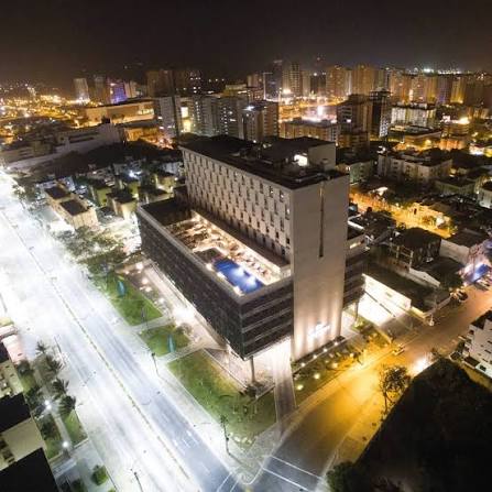 Hotel Movich Bur&oacute; 51 #TBT (2013 - 2014) Barranquilla- Atl&aacute;ntico. Para este  proyecto, Industrial Conconcreto integr&oacute; tres de sus unidades de negocio,  Prefabricados, Durapanel y Estructuras para brindar soluciones que  garantizaran el