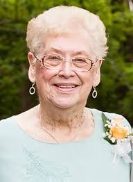 Loretta Squires's Instagram, Twitter & Facebook