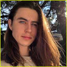 More than you might think. Nash Grier Gets A Buzz Cut Chops Off His Long Locks Hayes Grier Nash Grier Just Jared Jr