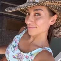 100+ "Skipper" profiles