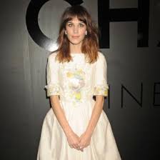 10+ pictures of alexa chung and alex turner arriving at heathrow airport… Alexa Chung Alexa Chung Opens Up About Her Break Up With Artic Monkeys Frontman Alex Turner Contactmusic Com