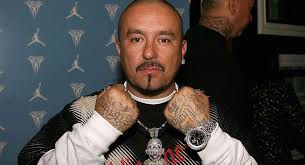 Teams of male and female tattoo artists face off, but only one will win $100,000, an editorial feature in inked and the coveted ink master title. Mister Cartoon S Advice On Couples Tattoos Will Make You Think Twice