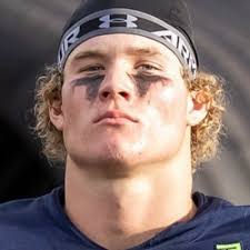 Demetric D. Warren (@DemetricDWarren)