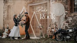 We did not find results for: Wedding Shoot Im Glam Rock Noni