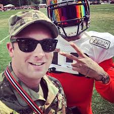 Derrick tanner (@derric_ktanner)