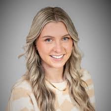 Lori Rahman's Instagram, Twitter & Facebook