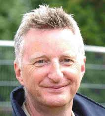 Billy Bragg's neighbours defend musician after receiving hate mail