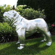 Auch wenn die französische bulldogge etwas griesgrämig dreinblickt, ist sie doch ein durch und durch charmanter hund. Englische Bulldogge Hund Silber Gross Hunde Tierfiguren Produkte D W Collection