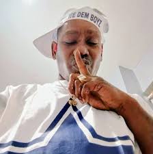 BREAKING UPDATE -- Suspect identified in stolen ambulance that hit Memphis  Police squad car during a chase Wednesday morning. Reco Dickson, 31, has  been arrested in the case and charged with Theft