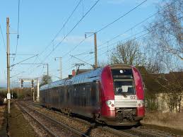You can get your reservations delivered to any european country. Ein Cfl Zug Der Reihe 2200 Computermaus Bei Der Ausfahrt Aus Berchem Bahnbilder De