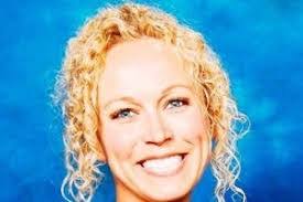 Carrie Dean's Instagram, Twitter & Facebook