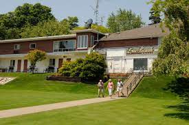 De beach house is een prima restaurant met verse vis uit (o.a.) lake erie, zoals de pickerel. Erie Beach Hotel Restaurant