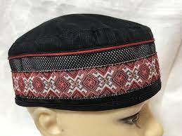 Maybe you would like to learn more about one of these? Muzhskaya Chyornaya Tyubetejka Talibanka Feska Lnyanaya S Krasnoj Vyshivkoj Cena 187 Grn Kupit V Kamenskom Prom Ua Id 1207750383