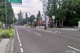 Dishub@salatiga.go.id ig pimpinan dan segenap pegawai dinas perhubungan kota salatiga mengucapkan, selamat memperingati isra mikraj 1442 h/2021 m. Dishub Ada 338 Titik Penyekatan Di Jawa Barat Untuk Cegah Pemudik Antara News