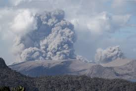 Images from the erupting taal volcano in the philippines show a desolate landscape of destroyed houses and snapped trees covered in a thick layer of heavy ash. Taal Volcano Eruption Philippine Government Fears Repeat Of Pinatubo Disaster That Killed 847 People South China Morning Post