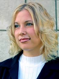 Kim Scott's Instagram, Twitter & Facebook