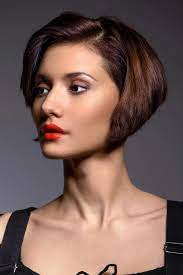 Short Bob Mit Seitenscheitel Bob Frisuren Kurz Und Mittellang Bob Frisur Kurzer Nacken Bob Frisur Haarschnitt