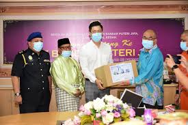 Within the 2,581 acres of freehold land, bandar puteri jaya offers a wide selection of comfortable and affordable homes within its nature and beautifully maintained. 100 000 Pieces Of Face Masks To 10 Schools In The Kuala Muda Region Packxpress My By Respack
