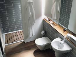 12 Tipps So Kommen Kleine Bader Ganz Gross Raus Badezimmer Design Badezimmer Klein Und Badezimmer Einrichtung