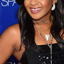 Der 2007 geschiedenen ehe entstammte die tochter bobbi kristina, die 2015 unter ähnlichen umständen wie ihre mutter whitney. Bobbi Kristina Brown Ist Tot Der Spiegel