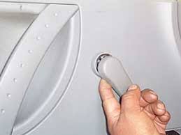 I show you an easy way to remove a w. How Do You Remove A Door Panel With A Manual Window Crank From A 2000 Volkswagen Beetle