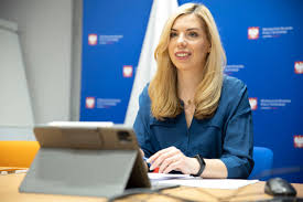 Według niej, teza, że 90 proc. Anna Kornecka On Twitter Termomodernizacja To Ogromne Wyzwanie W Realizowanej Przez Mrpit Dlugoterminowej Strategii Renowacji Wymaga Jej Co Najmniej Kilka Mln Budynkow W Najliczniejsza Grupa Czyli Ok 50 Proc Wszystkich Budynkow