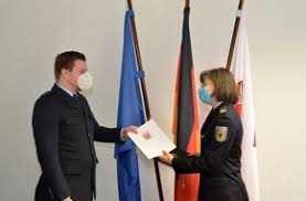 The airport's email is info@fraport.de. I G79apcl0ktim