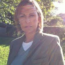 Katie Langdon's Instagram, Twitter & Facebook