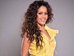 21 june 1985 in paris) is a french r&b and pop singer who gained fame amel bent grew up in the french commune of la courneuve with her algerian father and. Liedtext Amel Bent De