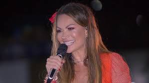 Elvis Salgado's Instagram, Twitter & Facebook