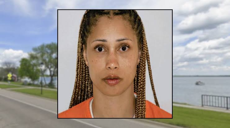 Mom held daughter's head underwater during fight: Police