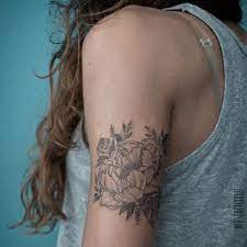 Ir3n3 B Drt Lif3 On Instagram First One For Jul Ostashevska And My Very First Flower Tattoo Of This Style Final Upper Arm Tattoo Tattoos Tricep Tattoos