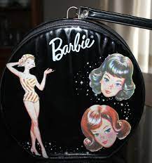 1963 1965 Vintage Fashion Queen Barbie Carrying Doll Case Trunk Hat Box Hatbox Style Number Black Vin Vintage Barbie Dolls Doll Case Barbie Doll Case