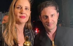 Justine Triet oscarisée : « C'est la première fois que je pleure après  avoir reçu un prix »