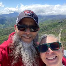 What brand is everyone using for EFI fuel tank and pump?