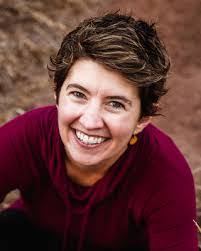 Avon Edwards's Instagram, Twitter & Facebook