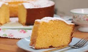 Wie wäre es zum beispiel mit saftigem bananenkuchen, sandkuchen mit eierlikör oder marmorkuchen? Saftiger Kuchen Mit Eierlikor Living At Home