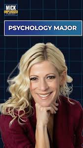 The amazing @samarabethandco joins the podcast and it is absolute dynamite  (just like her)., The full episode drops tomorrow, but here’s some insight  into her BECAUSE. , Do me a favor and follow ...