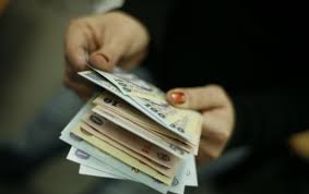 66/2016 indemnizația lunară pentru creșterea și îngrijirea copilului, se stabileste în cuantum de 85% din media veniturilor nete realizate în ultimele 12 luni din ultimii 2 ani anteriori datei nasterii copilului și nu poate fi mai mică de 85% din cuantumul salariului minim brut pe țară garantat în plată. Si Au Luat Apartamente Din IndemnizaÅ£ia Pentru Cresterea Copilului